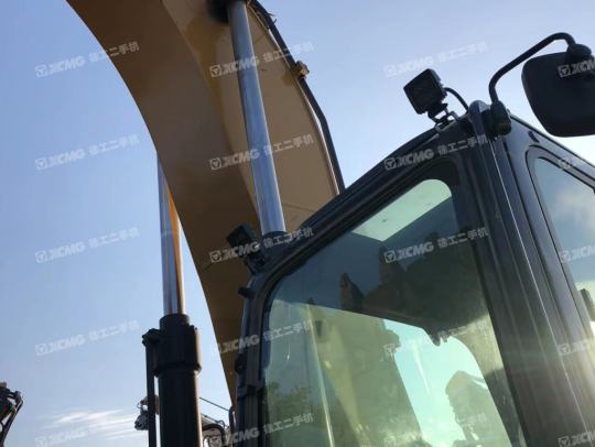 徐工XE380DK履带式挖掘机