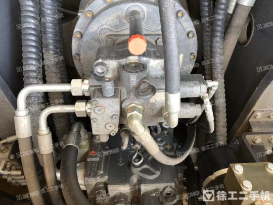 徐工XE400DK履带式挖掘机