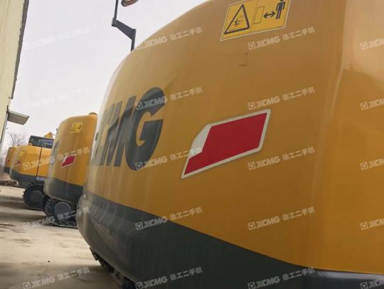 徐工XE470D履带式挖掘机