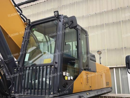 徐工XE470D履带式挖掘机