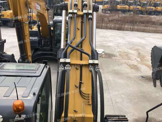 徐工XE470D履带式挖掘机