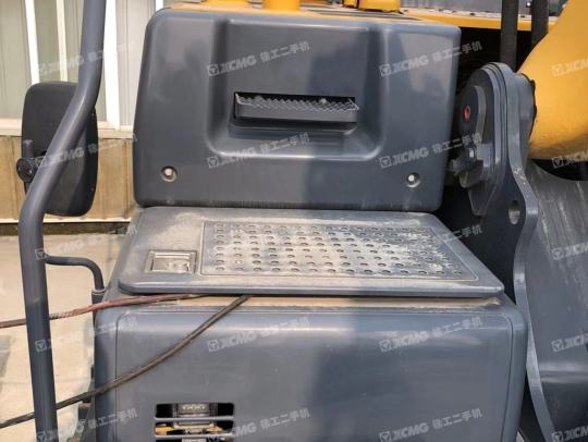 徐工XE470D履带式挖掘机