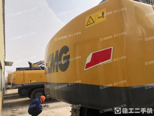 徐工XE470D履带式挖掘机