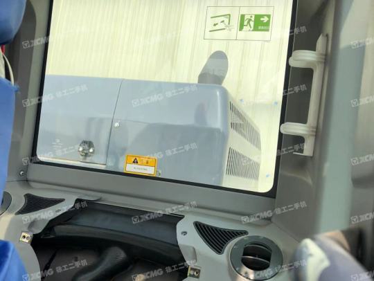 徐工XE470D履带式挖掘机