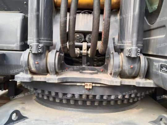 徐工XE470D履带式挖掘机