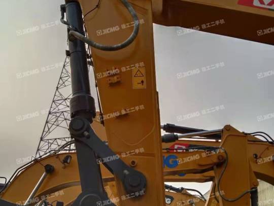 徐工XE470D履带式挖掘机