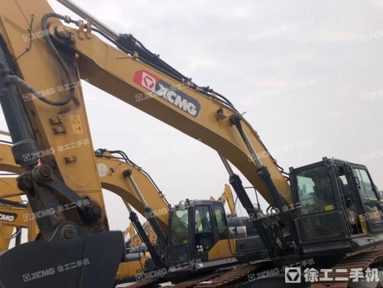 徐工XE490DK履带式挖掘机