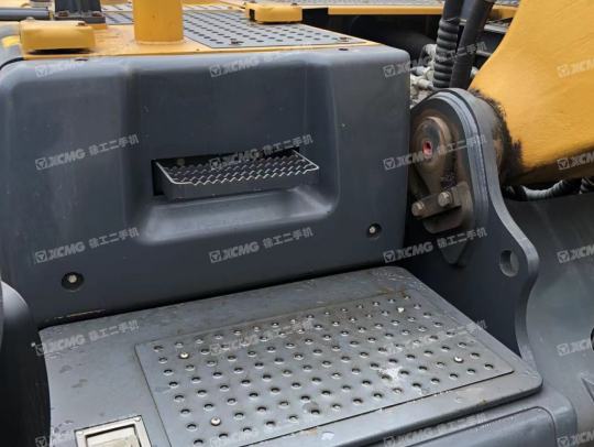 徐工XE490DK履带式挖掘机