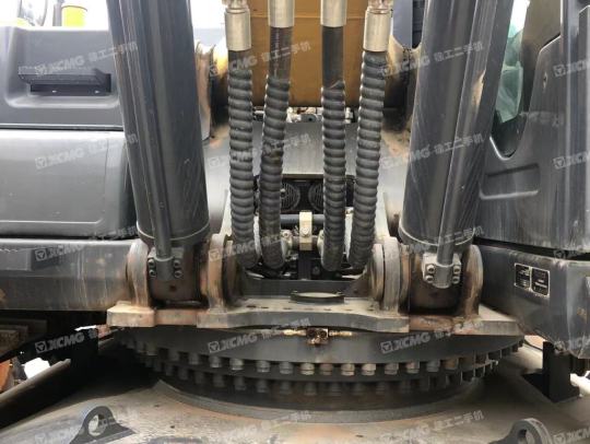 徐工XE490DK履带式挖掘机