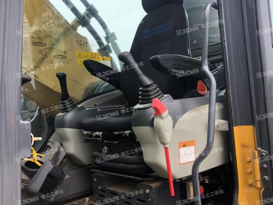 徐工XE490DK履带式挖掘机