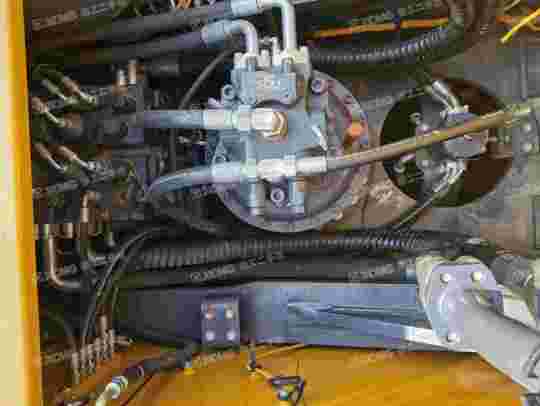 徐工XE490DK履带式挖掘机