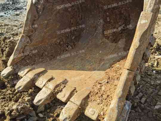 徐工XE490DK履带式挖掘机