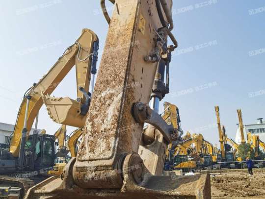 徐工XE490DK履带式挖掘机
