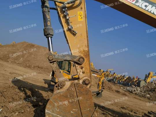 徐工XE490DK履带式挖掘机