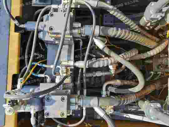 徐工XE500HB履带式挖掘机