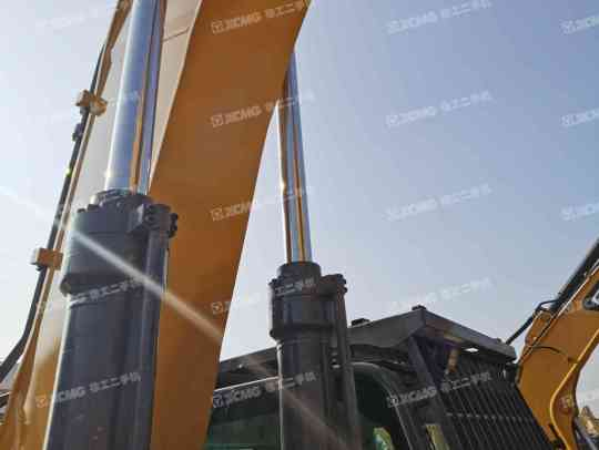 徐工XE500HB履带式挖掘机