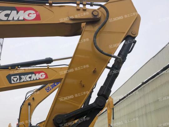徐工XE380DK履带式挖掘机