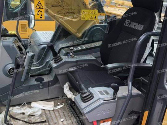 徐工XE380DK履带式挖掘机