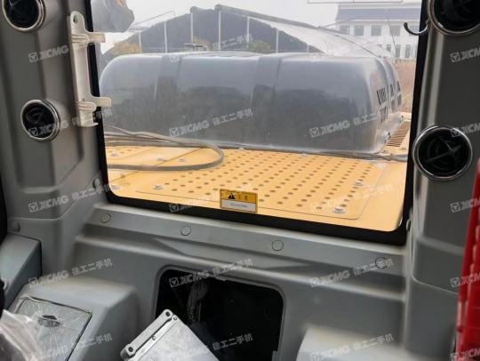 徐工XE380DK履带式挖掘机