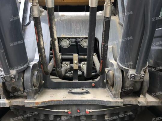 徐工XE380DK履带式挖掘机