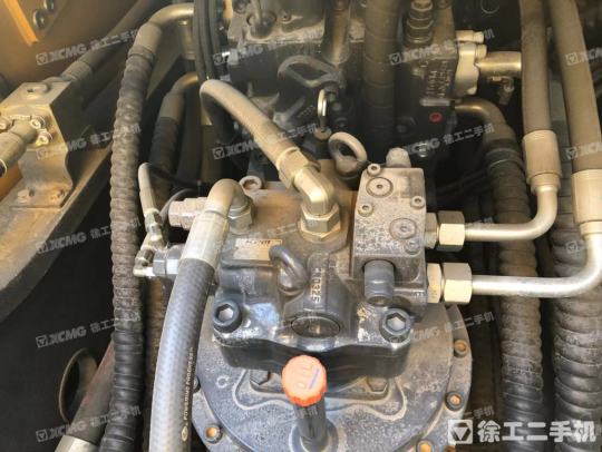 徐工XE400DK履带式挖掘机