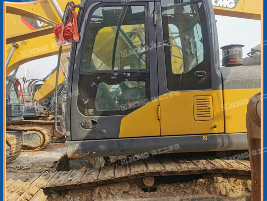 徐工XE200DA履带式挖掘机