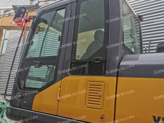 徐工XE200DA履带式挖掘机