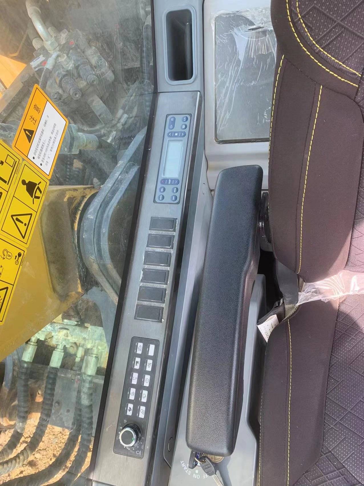 徐工XE200DA履帶式挖掘機(jī)