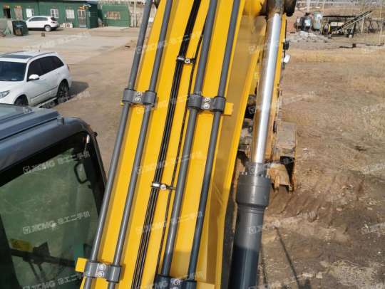 徐工XE200DA履带式挖掘机