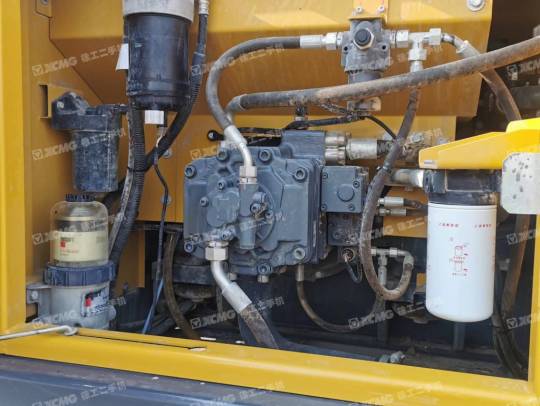 徐工XE200DA履带式挖掘机