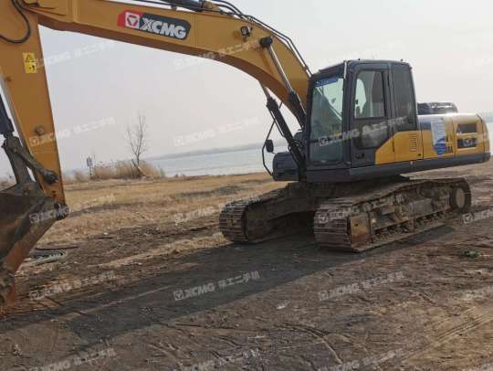 徐工XE200DA履带式挖掘机