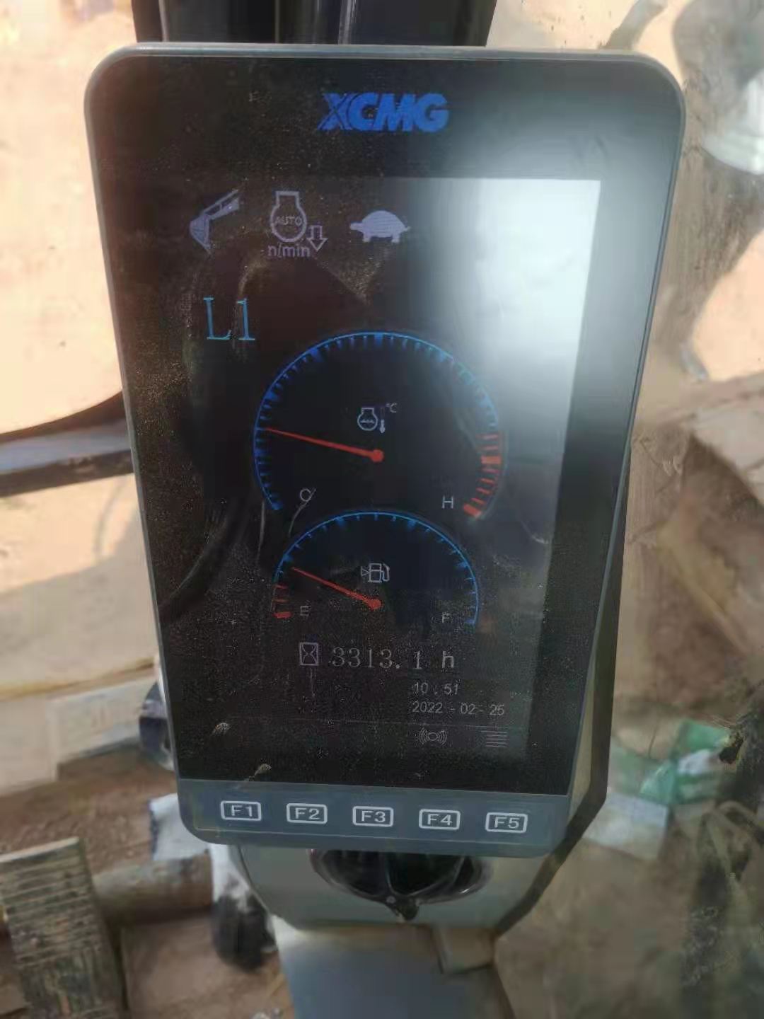 徐工XE215DA履帶式挖掘機