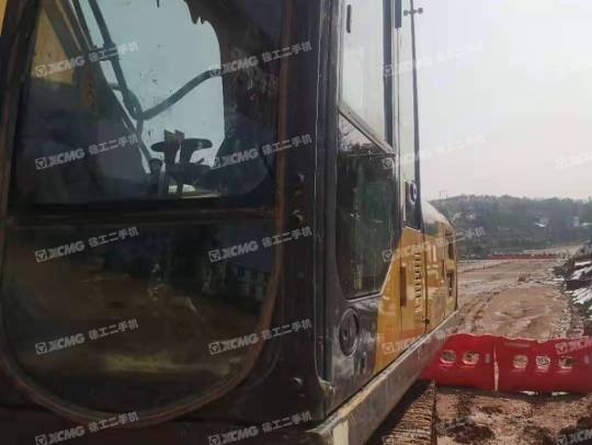 徐工XE215DA履带式挖掘机