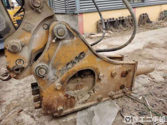 徐工XE200DA履带式挖掘机