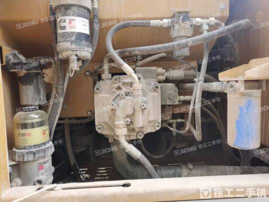 徐工XE200DA履带式挖掘机