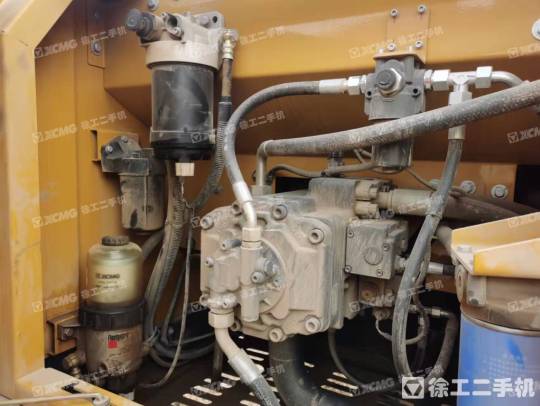 徐工XE200DA履带式挖掘机