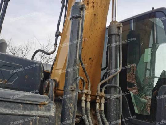 徐工XE200DA履带式挖掘机