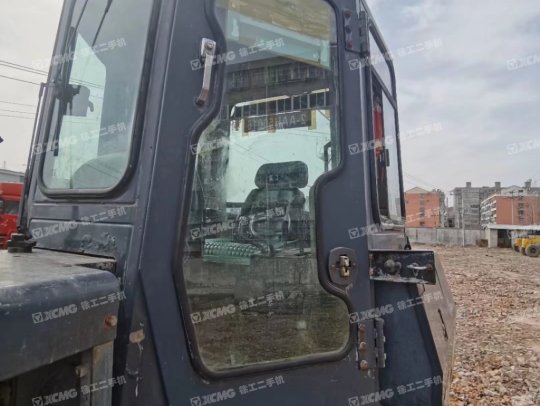 山推SD16L推土机