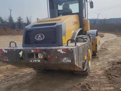 山东临工RS8260单钢轮压路机