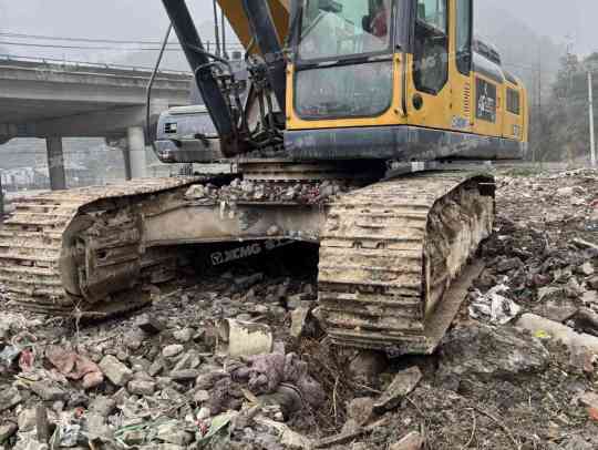 徐工XE370D履带式挖掘机