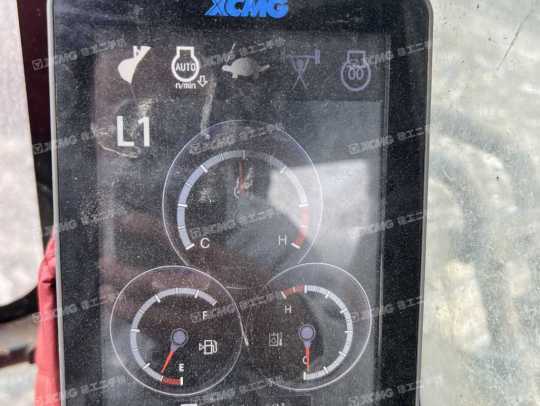 徐工XE370D履带式挖掘机