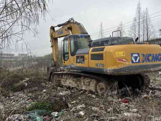 徐工XE370D履带式挖掘机