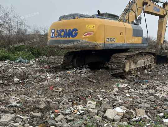 徐工XE370D履带式挖掘机