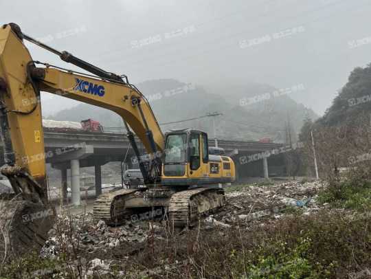 徐工XE370D履带式挖掘机