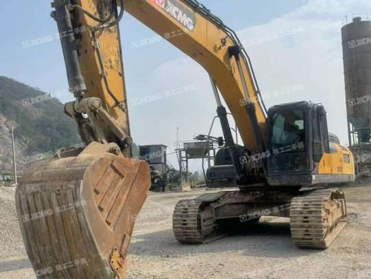 徐工XE370D履带式挖掘机