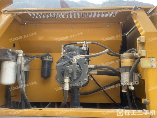 徐工XE370D履带式挖掘机