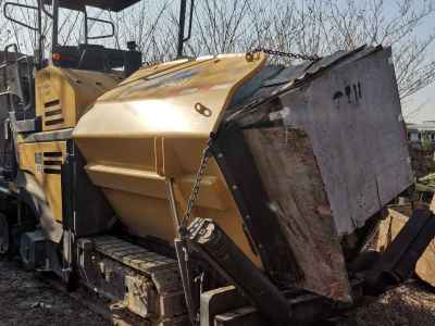 徐工RP403摊铺机