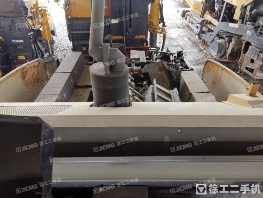 徐工RP953摊铺机