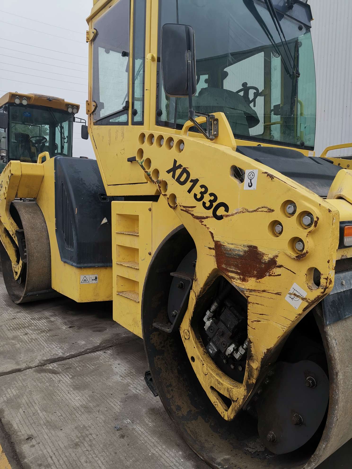 徐工XD133C双钢轮压路机