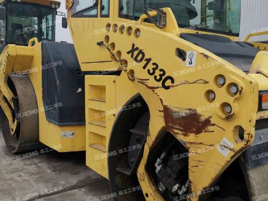 徐工XD133C双钢轮压路机